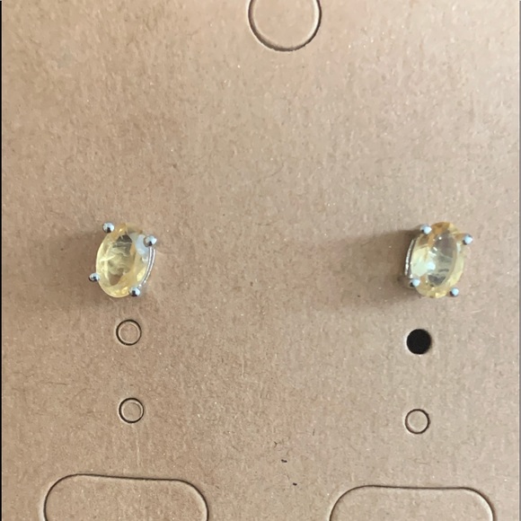 Jewelry - Stud Citrine